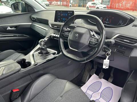 Peugeot 3008 1.2 PureTech Allure Euro 6 (s/s) 5dr - U119