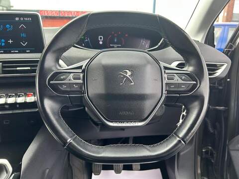 Peugeot 3008 1.2 PureTech Allure Euro 6 (s/s) 5dr - U119