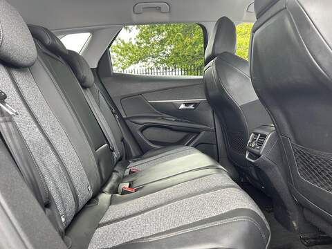 Peugeot 3008 1.2 PureTech Allure Euro 6 (s/s) 5dr - U119