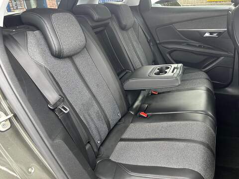 Peugeot 3008 1.2 PureTech Allure Euro 6 (s/s) 5dr - U119