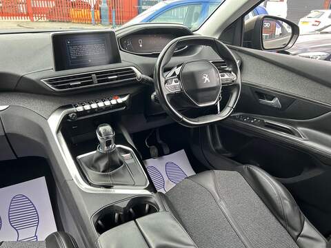Peugeot 3008 1.2 PureTech Allure Euro 6 (s/s) 5dr - U119