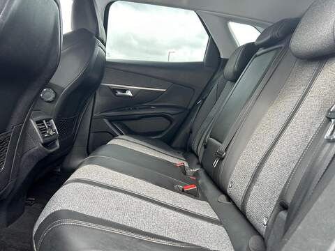 Peugeot 3008 1.2 PureTech Allure Euro 6 (s/s) 5dr - U119