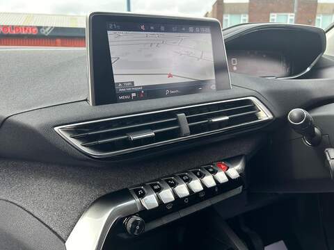 Peugeot 3008 1.2 PureTech Allure Euro 6 (s/s) 5dr - U119