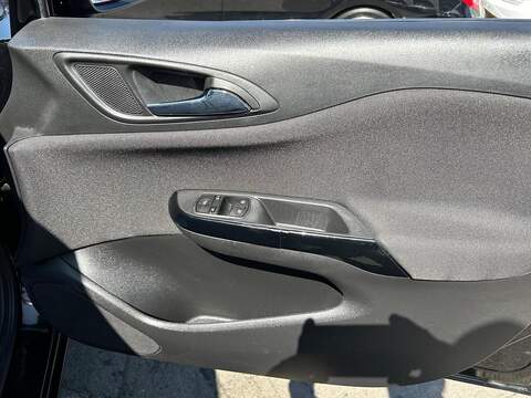 Vauxhall Corsa Corsa 1.4i ecoTEC SRi Nav Euro 6 5dr - U12
