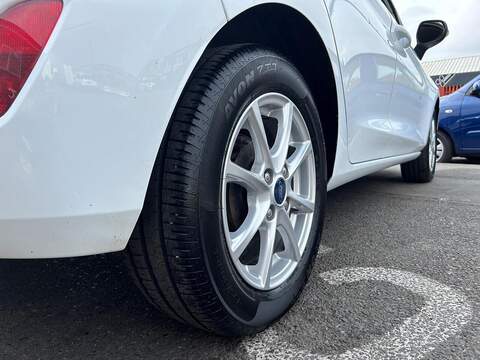 Ford Fiesta 1.0T EcoBoost Zetec Euro 6 (s/s) 5dr - U120