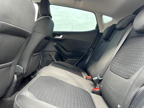 Ford Fiesta 1.0T EcoBoost Zetec Euro 6 (s/s) 5dr - U120