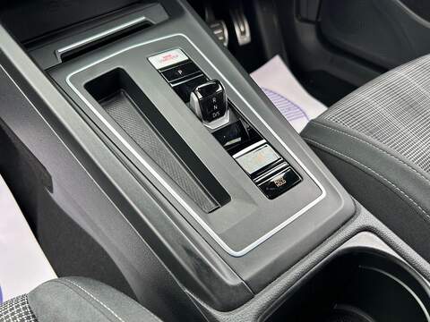 Volkswagen Golf 2.0 TDI GTD Hatchback 5dr Diesel DSG Euro 6 (s/s) (200 ps) - U123