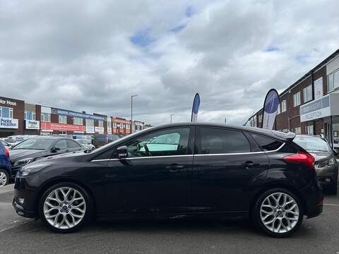 Ford Focus 1.0T EcoBoost Zetec S Hatchback 5dr Petrol Manual Euro 6 (s/s) (125 ps) - U124