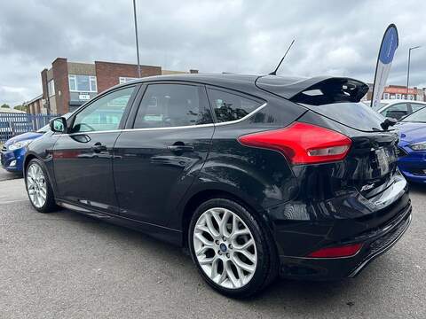 Ford Focus 1.0T EcoBoost Zetec S Hatchback 5dr Petrol Manual Euro 6 (s/s) (125 ps) - U124