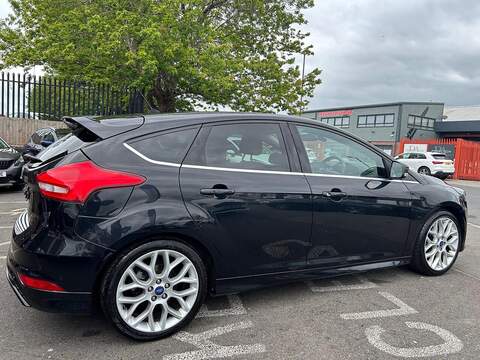 Ford Focus 1.0T EcoBoost Zetec S Hatchback 5dr Petrol Manual Euro 6 (s/s) (125 ps) - U124