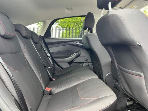 Ford Focus 1.0T EcoBoost Zetec S Hatchback 5dr Petrol Manual Euro 6 (s/s) (125 ps) - U124