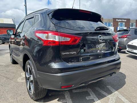 Nissan Qashqai 1.6 dCi N-Connecta SUV 5dr Diesel Manual 2WD Euro 6 (s/s) (130 ps) - U125