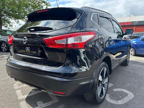 Nissan Qashqai 1.6 dCi N-Connecta SUV 5dr Diesel Manual 2WD Euro 6 (s/s) (130 ps) - U125
