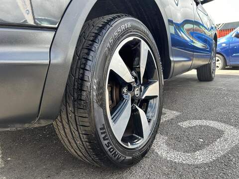 Nissan Qashqai 1.6 dCi N-Connecta SUV 5dr Diesel Manual 2WD Euro 6 (s/s) (130 ps) - U125