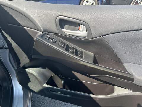 Honda Civic 1.4 i-VTEC SE Hatchback 5dr Petrol Manual Euro 5 (s/s) (100 ps) - U133