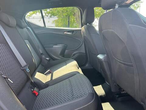 Vauxhall Astra 1.4i Turbo SRi Hatchback 5dr Petrol Manual Euro 6 (150 ps) - U134