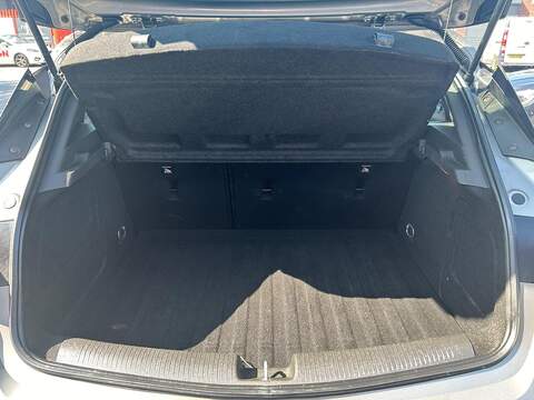 Vauxhall Astra 1.4i Turbo SRi Hatchback 5dr Petrol Manual Euro 6 (150 ps) - U134