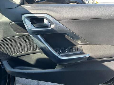 Peugeot 2008 2008 1.2 PureTech Allure Premium Euro 6 5dr - U14