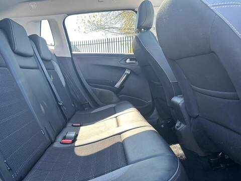 Peugeot 2008 2008 1.2 PureTech Allure Premium Euro 6 5dr - U14