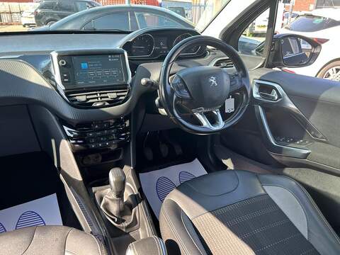 Peugeot 2008 2008 1.2 PureTech Allure Premium Euro 6 5dr - U14