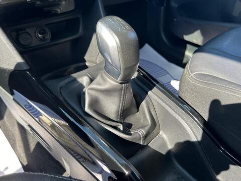 Peugeot 2008 2008 1.2 PureTech Allure Premium Euro 6 5dr - U14