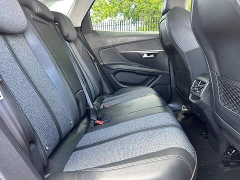 Peugeot 3008 1.5 BlueHDi Allure SUV 5dr Diesel EAT Euro 6 (s/s) (130 ps) - U144