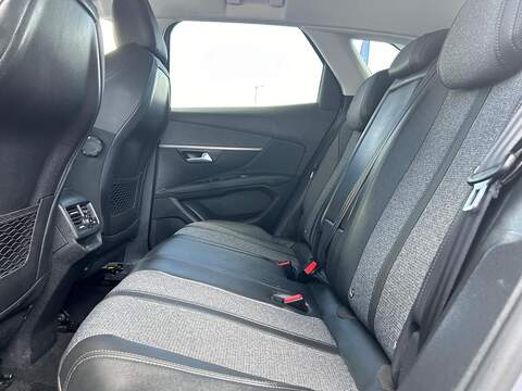 Peugeot 3008 1.5 BlueHDi Allure SUV 5dr Diesel EAT Euro 6 (s/s) (130 ps) - U144