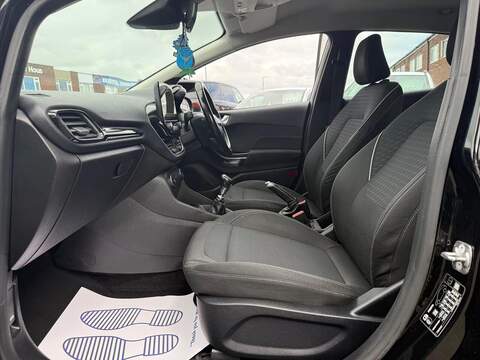 Ford Fiesta 1.0T EcoBoost Zetec Hatchback 5dr Petrol Manual Euro 6 (s/s) (100 ps) - U150