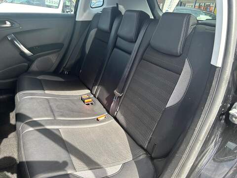 Peugeot 2008 1.6 BlueHDi Allure SUV 5dr Diesel Manual Euro 6 (100 ps) - U152