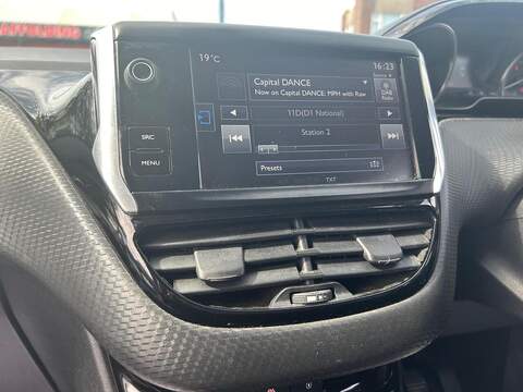 Peugeot 2008 1.6 BlueHDi Allure SUV 5dr Diesel Manual Euro 6 (100 ps) - U152