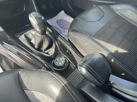 Peugeot 2008 1.6 BlueHDi Allure SUV 5dr Diesel Manual Euro 6 (100 ps) - U152