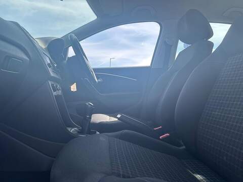 Volkswagen Polo 1.2 TSI BlueMotion Tech SE Hatchback 5dr Petrol Manual Euro 6 (s/s) (90 ps) - U154
