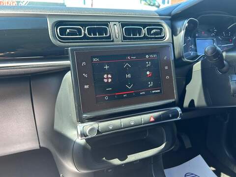 Citroen C3 1.2 PureTech Flair Hatchback 5dr Petrol Manual Euro 6 (82 ps) - U156