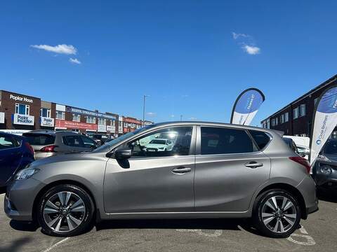 Nissan Pulsar 1.2 DIG-T N-Connecta Hatchback 5dr Petrol Manual Euro 6 (s/s) (115 ps) - U157