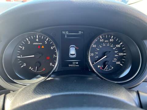Nissan Pulsar 1.2 DIG-T N-Connecta Hatchback 5dr Petrol Manual Euro 6 (s/s) (115 ps) - U157