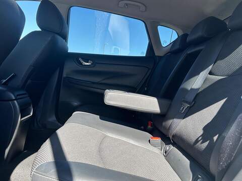 Nissan Pulsar 1.2 DIG-T N-Connecta Hatchback 5dr Petrol Manual Euro 6 (s/s) (115 ps) - U157