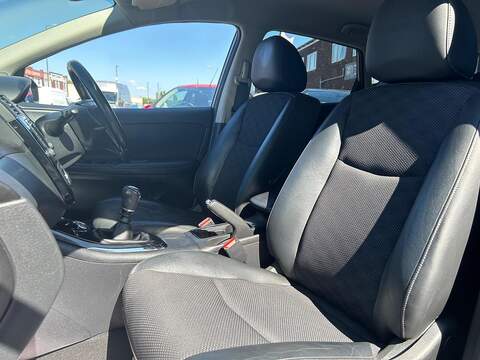 Nissan Pulsar 1.2 DIG-T N-Connecta Hatchback 5dr Petrol Manual Euro 6 (s/s) (115 ps) - U157