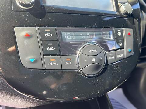Nissan Pulsar 1.2 DIG-T N-Connecta Hatchback 5dr Petrol Manual Euro 6 (s/s) (115 ps) - U157