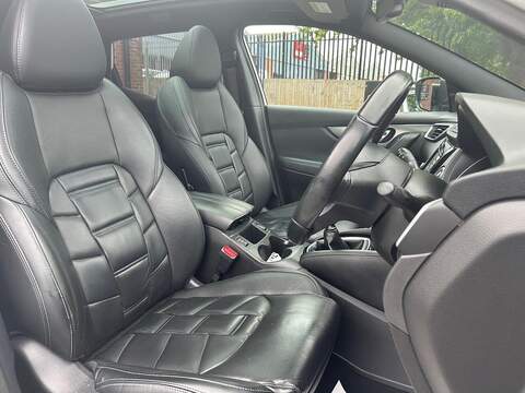 Nissan Qashqai 1.5 dCi Tekna+ Euro 6 (s/s) 5dr - U158