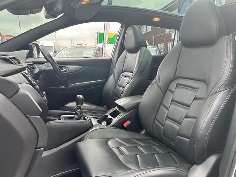 Nissan Qashqai 1.5 dCi Tekna+ Euro 6 (s/s) 5dr - U158
