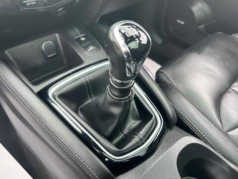 Nissan Qashqai 1.5 dCi Tekna+ Euro 6 (s/s) 5dr - U158