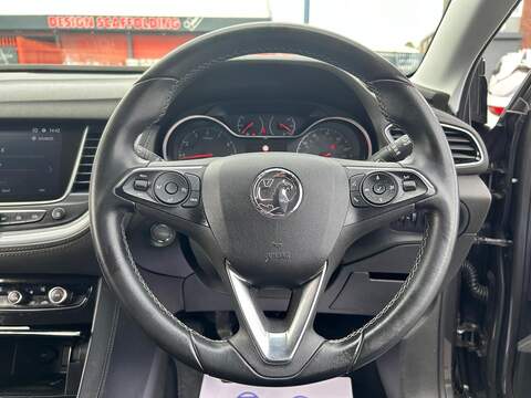 Vauxhall Grandland X Grandland X 1.2 Turbo Sport Nav Euro 6 (s/s) 5dr - U16