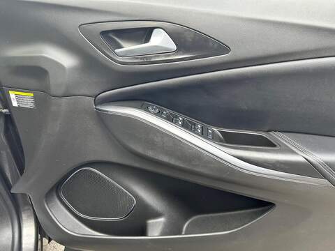 Vauxhall Grandland X Grandland X 1.2 Turbo Sport Nav Euro 6 (s/s) 5dr - U16