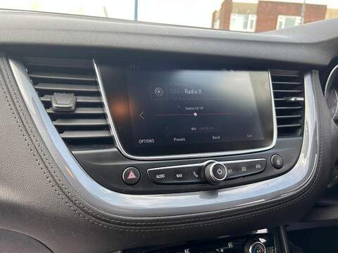 Vauxhall Grandland X Grandland X 1.2 Turbo Sport Nav Euro 6 (s/s) 5dr - U16