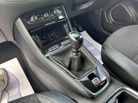Vauxhall Grandland X Grandland X 1.2 Turbo Sport Nav Euro 6 (s/s) 5dr - U16