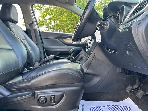 Vauxhall Mokka 1.4i Turbo SE SUV 5dr Petrol Manual 2WD Euro 6 (s/s) (140 ps) - U162