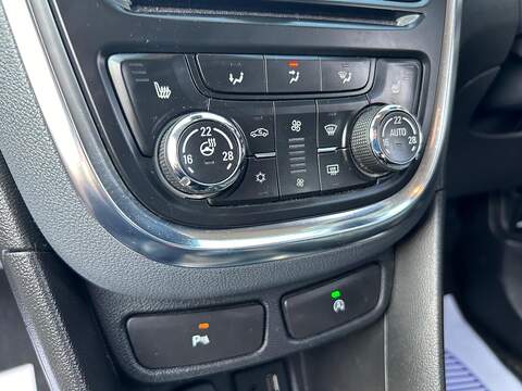 Vauxhall Mokka 1.4i Turbo SE SUV 5dr Petrol Manual 2WD Euro 6 (s/s) (140 ps) - U162
