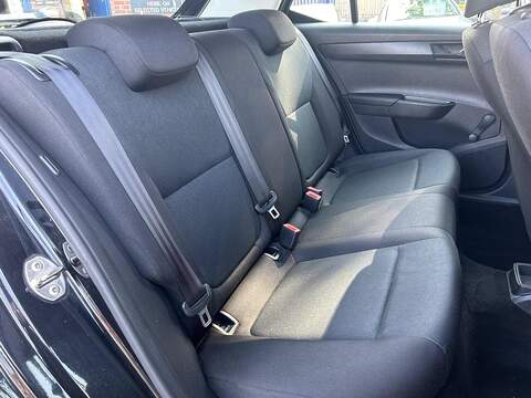 Skoda Fabia 1.0 S Hatchback 5dr Petrol Manual Euro 6 (s/s) (60 ps) - U163