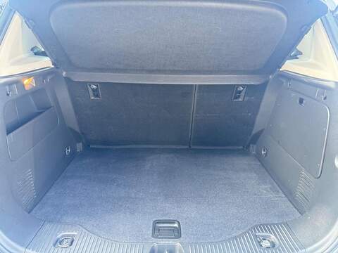 Vauxhall Mokka X 1.6 CDTi Active SUV 5dr Diesel Manual Euro 6 (s/s) 17in Alloy (136 ps) - U164