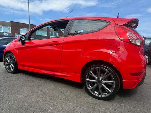 Ford Fiesta 1.0T EcoBoost ST-Line Hatchback 3dr Petrol Manual Euro 6 (s/s) (125 ps) - U165